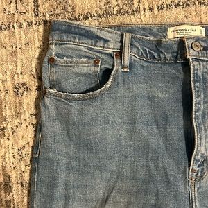 Abercrombie Ultra High Rise Ankle Straight Jeans